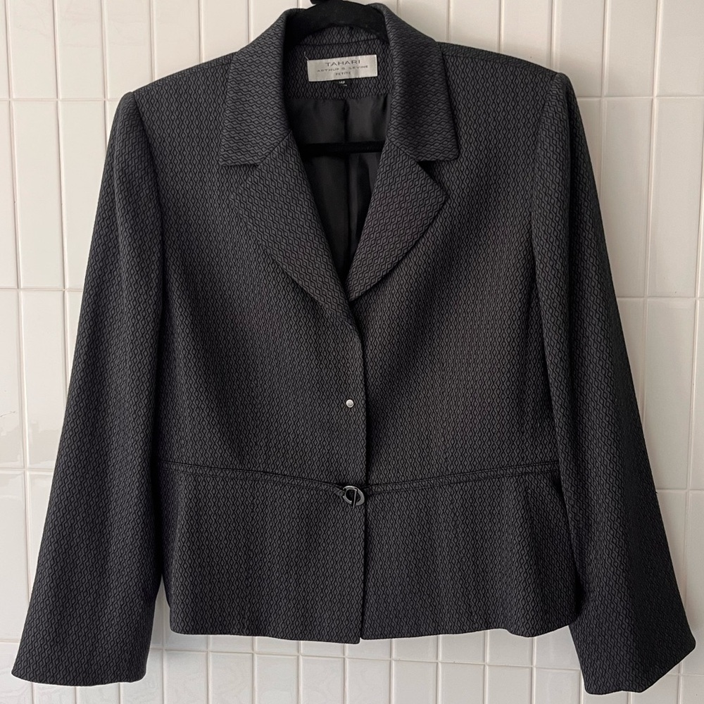 Tahari Arthur S. Levine Petite 14P Cropped Textured Blazer Y2K